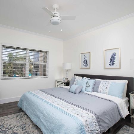 Beach Living At Plantation Village Blgs George Town Exterior foto